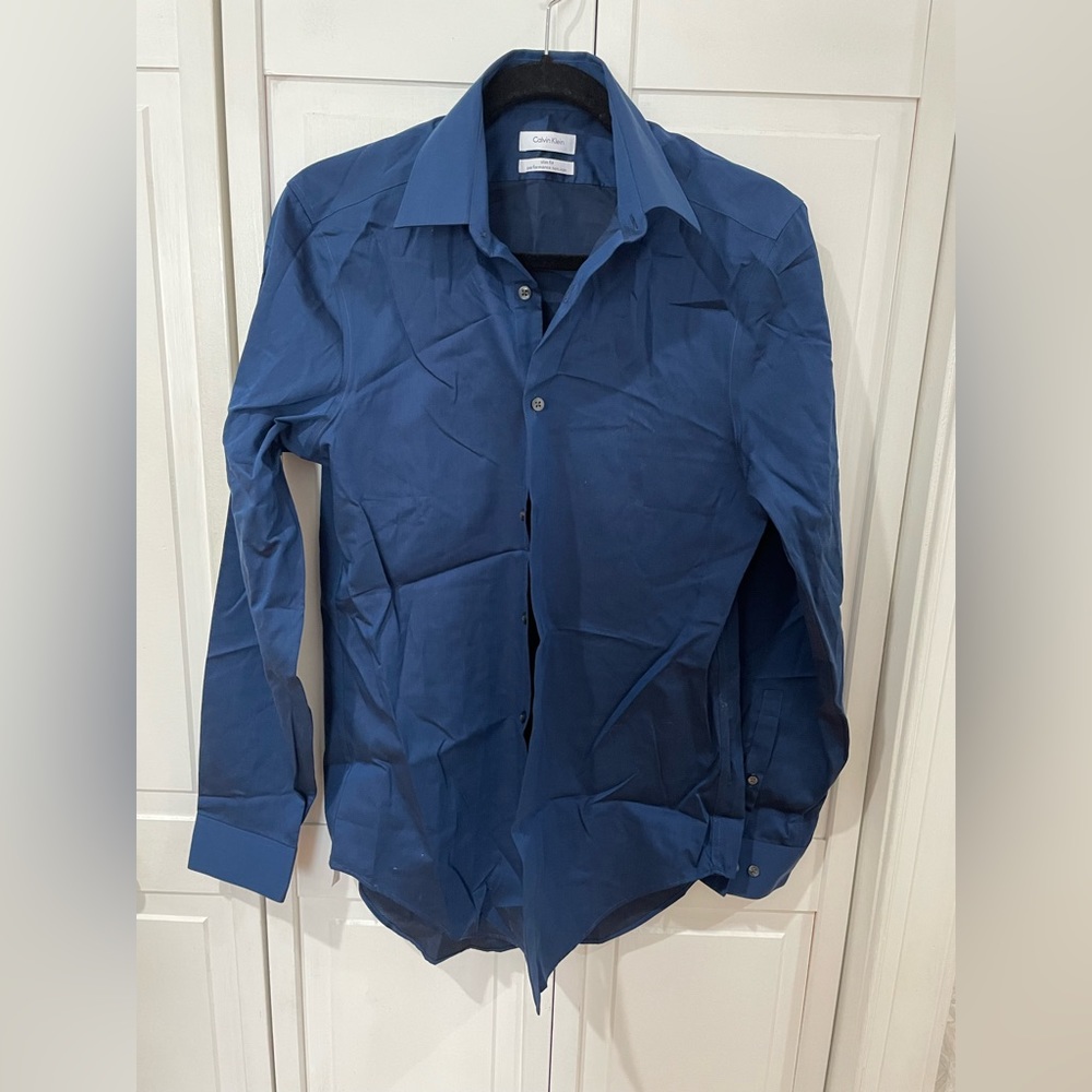 Calvin Klein Slim Fit Performance Non-Iron Dress Shirt